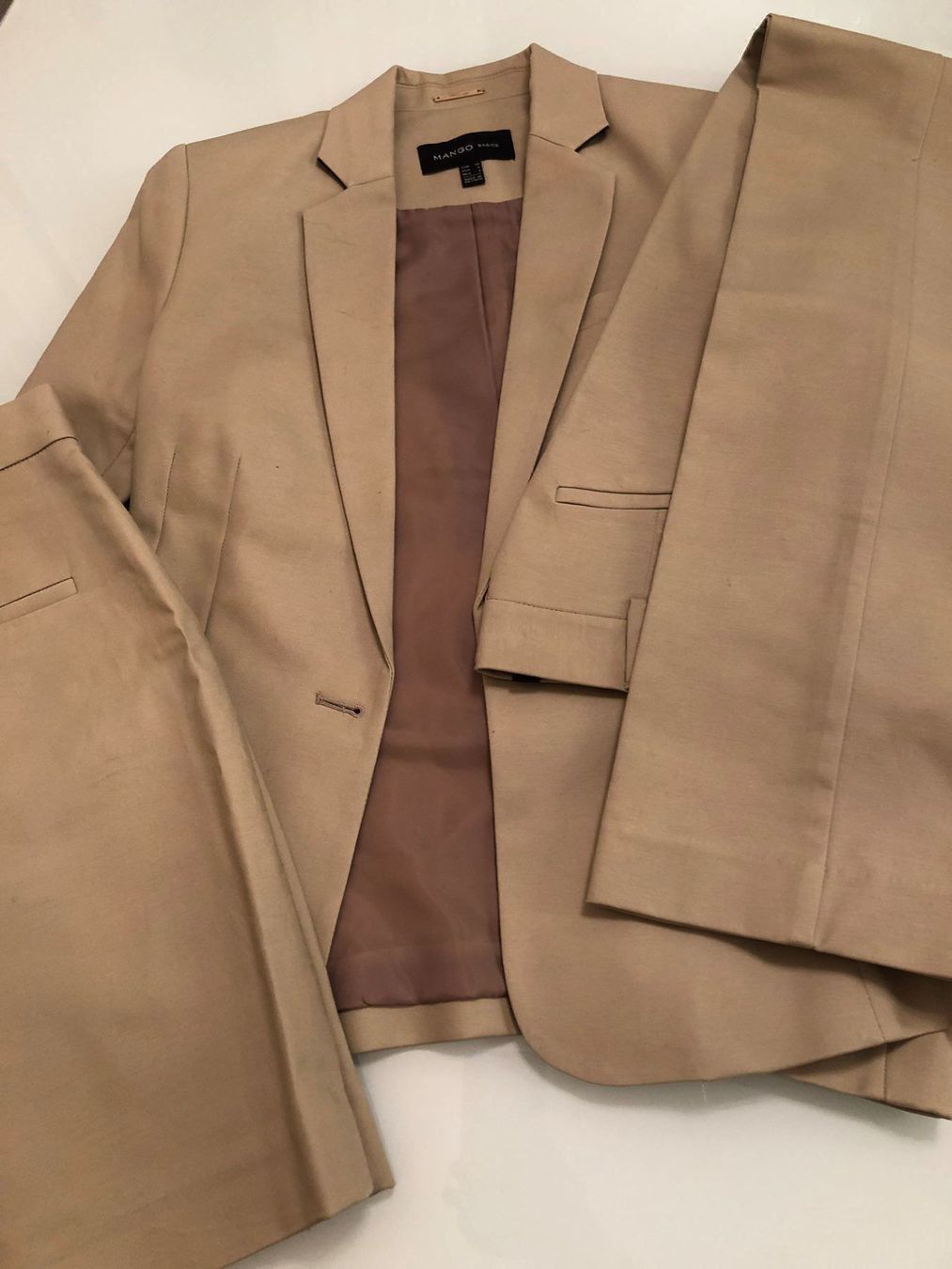 Costumi: Kostüm Mango  Farbe Camel – Nuovo (secondo la descrizione) da Adliswil venduto da Majeska 3