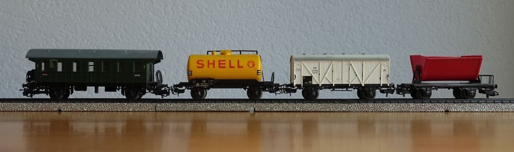 Märklin Modellini di ferrovie: 4 Eisenbahnwagen Märklin Spur H0 – Usato da Schliern b. Köniz venduto da stesa206 1