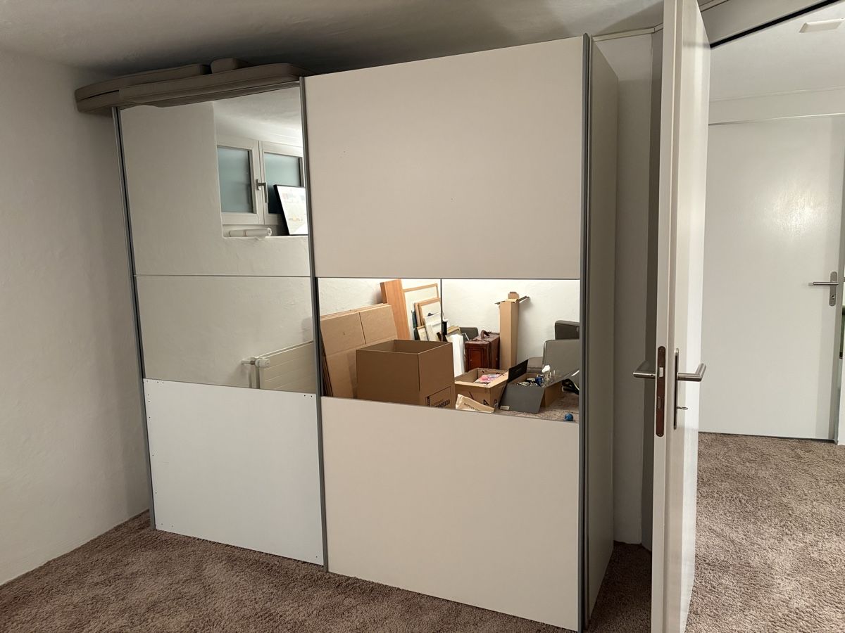 Pfister Armadi: Kleiderschrank – Usato da St. Gallen venduto da sophia2001