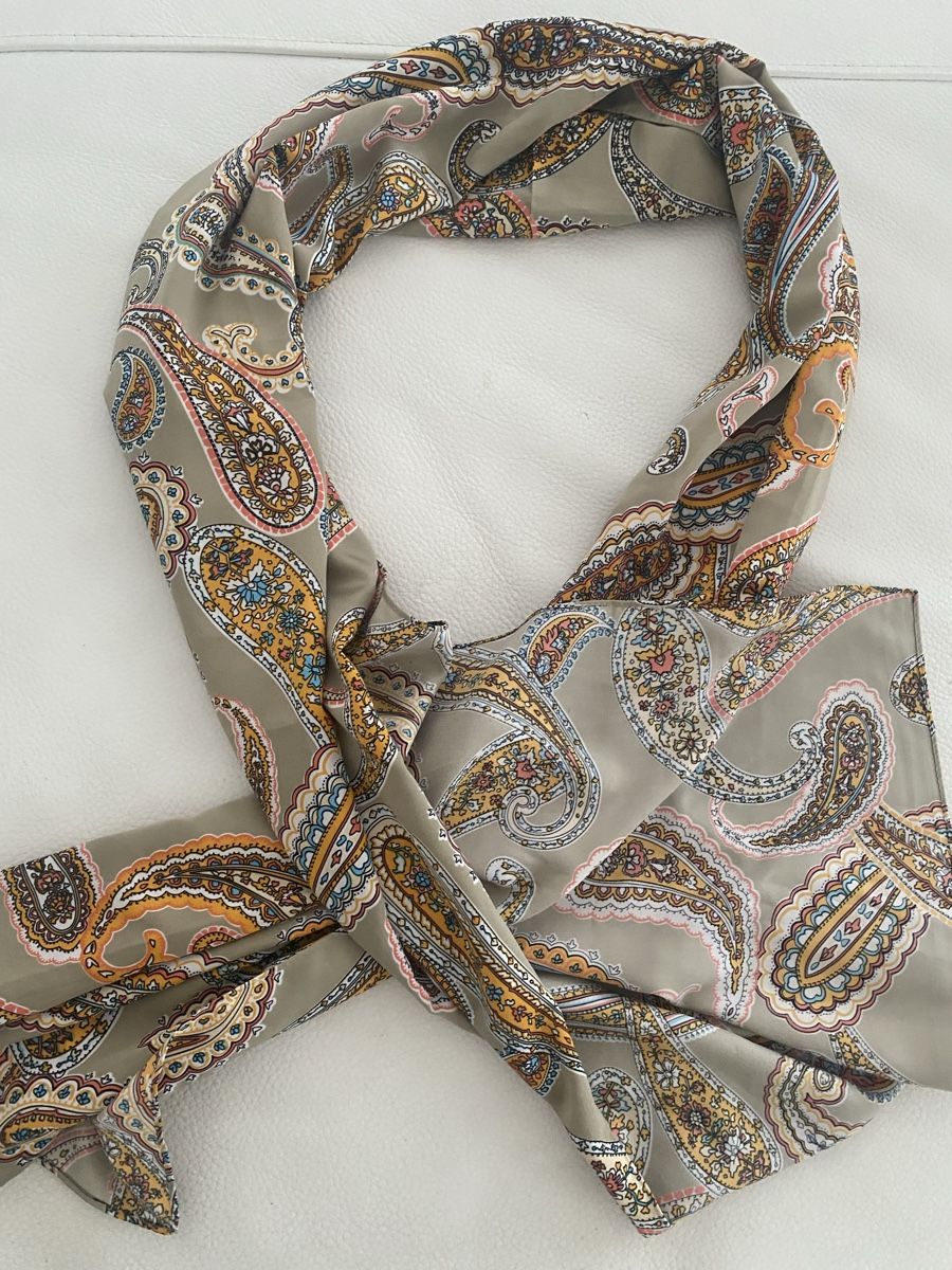 Foulard & Sciarpe: Seiden Schal 🌸 – Usato da Opfikon venduto da Luis144 6