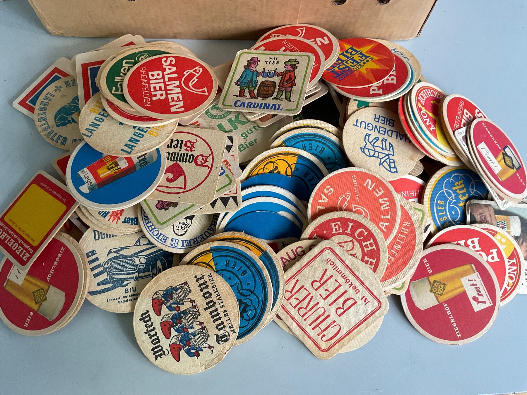 Documenti: Bier, Deckel Sammlung Schweiz, verschiedene Marken – Usato da Tecknau venduto da bleilaus 8