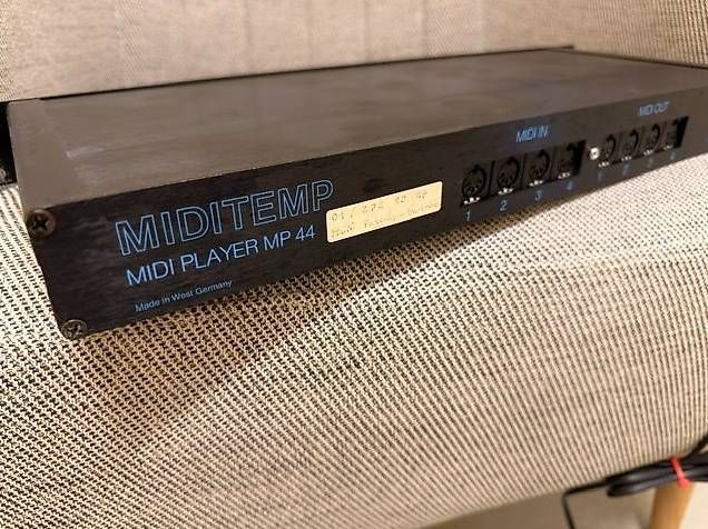 Strumenti musicali: Miditemp Midi Player MP-44 – Usato da Hagendorn venduto da Gibson59 2