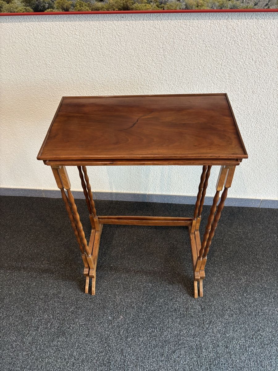 Set di tavolo e panche: Satztische aus Holz – Usato da Uster venduto da lobo1975 3