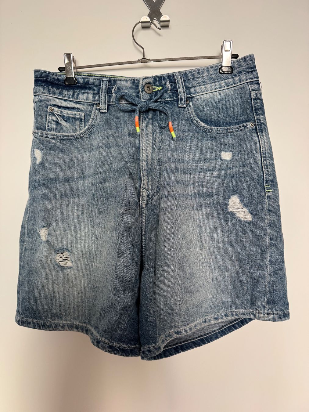 Esprit Jeans: Jeans Shorts Damen Grösse 29, edc Esprit – Usato da Niederhasli venduto da Erwied