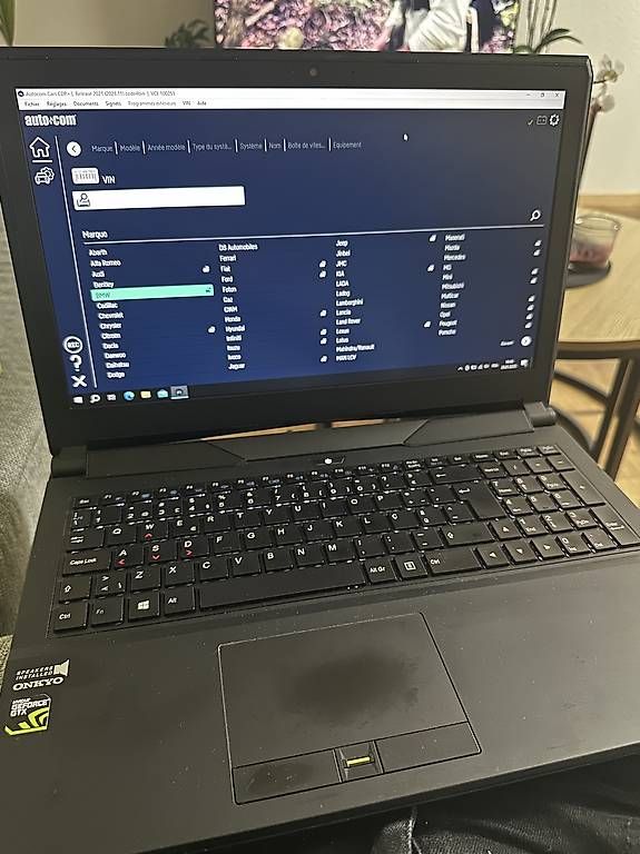 PC: Ordinateur de diagnostique  – Usato da Neuchâtel venduto da tdc_d7c5