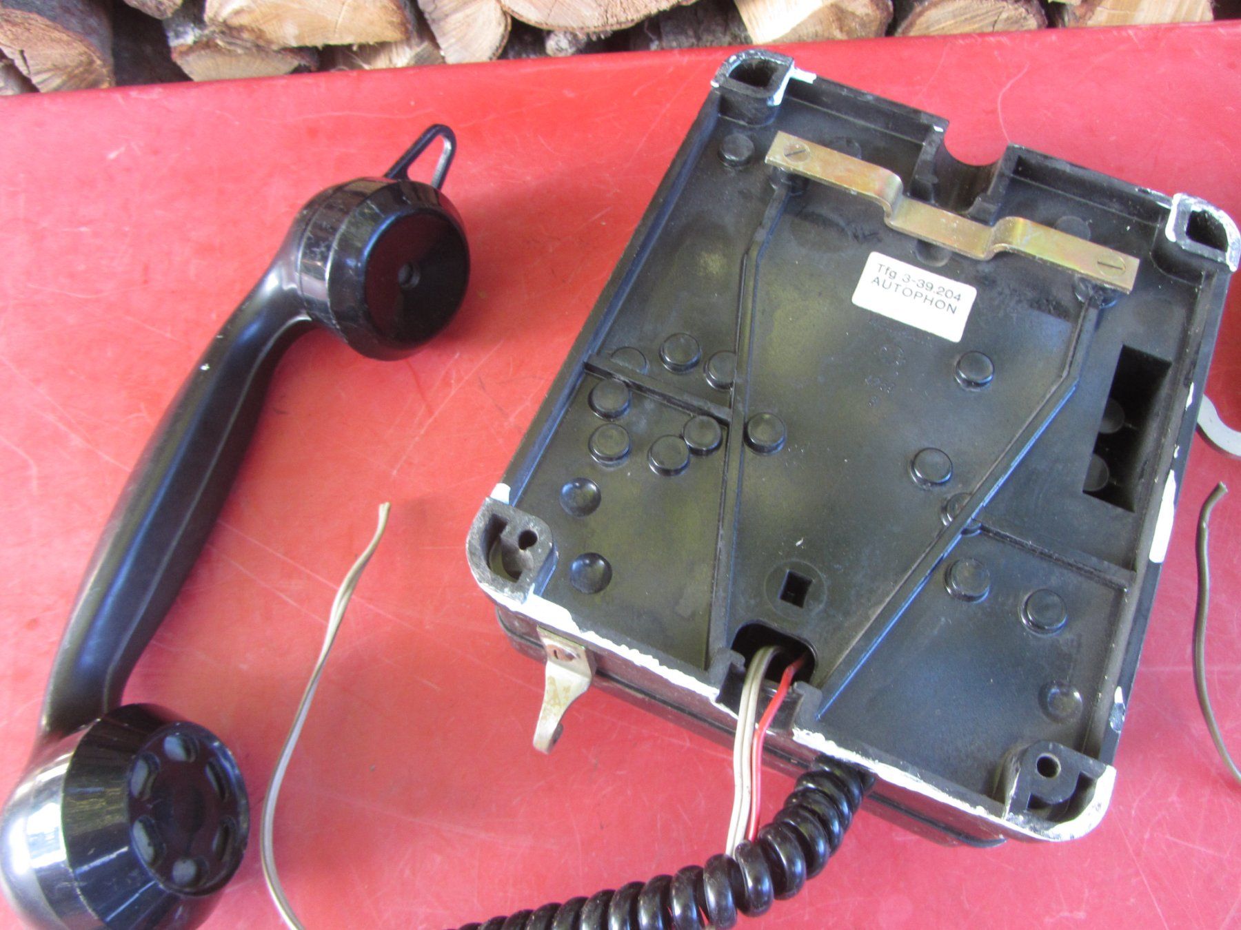 Téléphones: Altes Wandtelefon – D'occasion à Wolfhalden par Quiria68 3