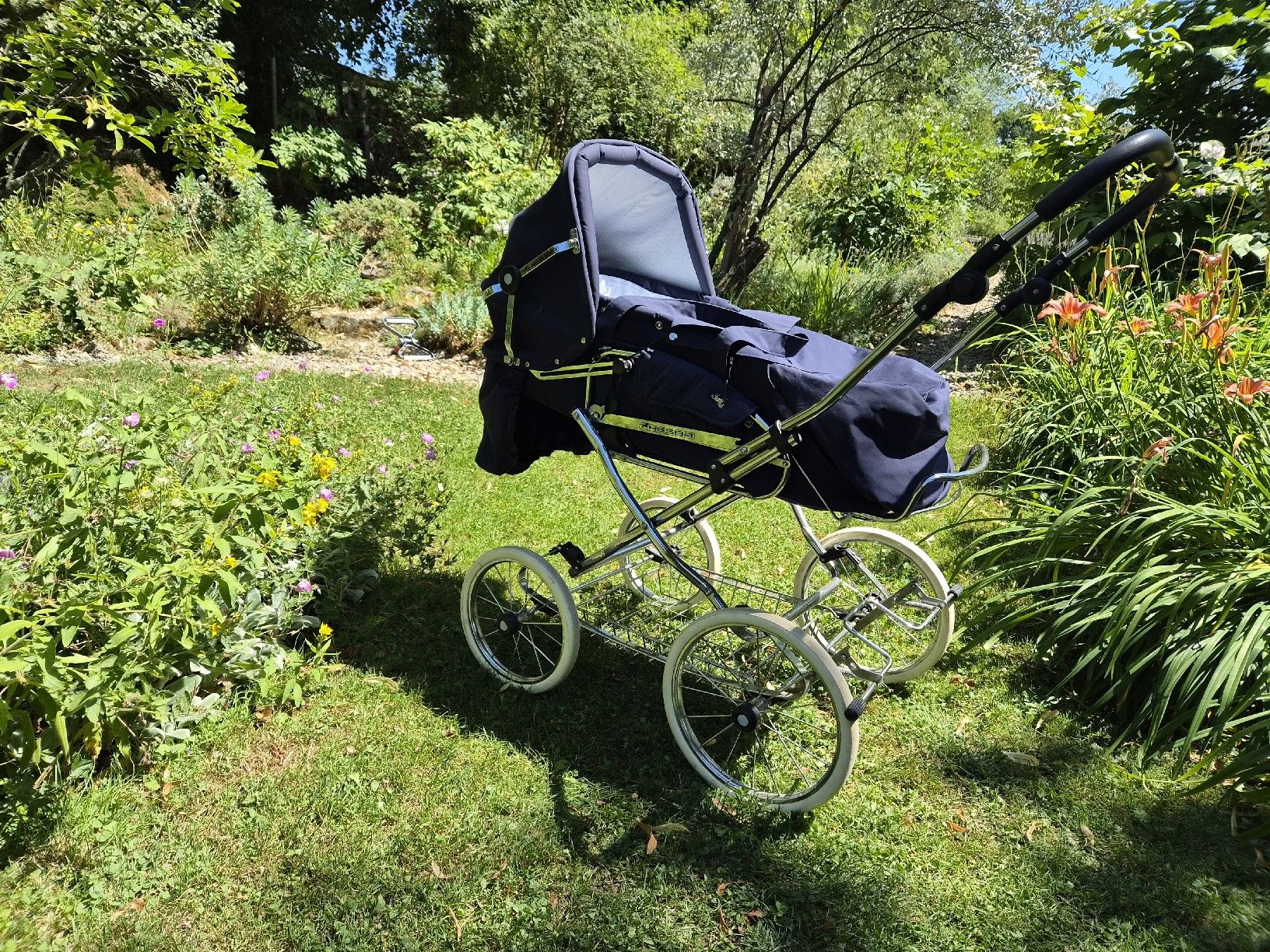 Carrozzine: Hesba Kinderwagen in super Zustand – Usato da Meilen venduto da Evelyn29