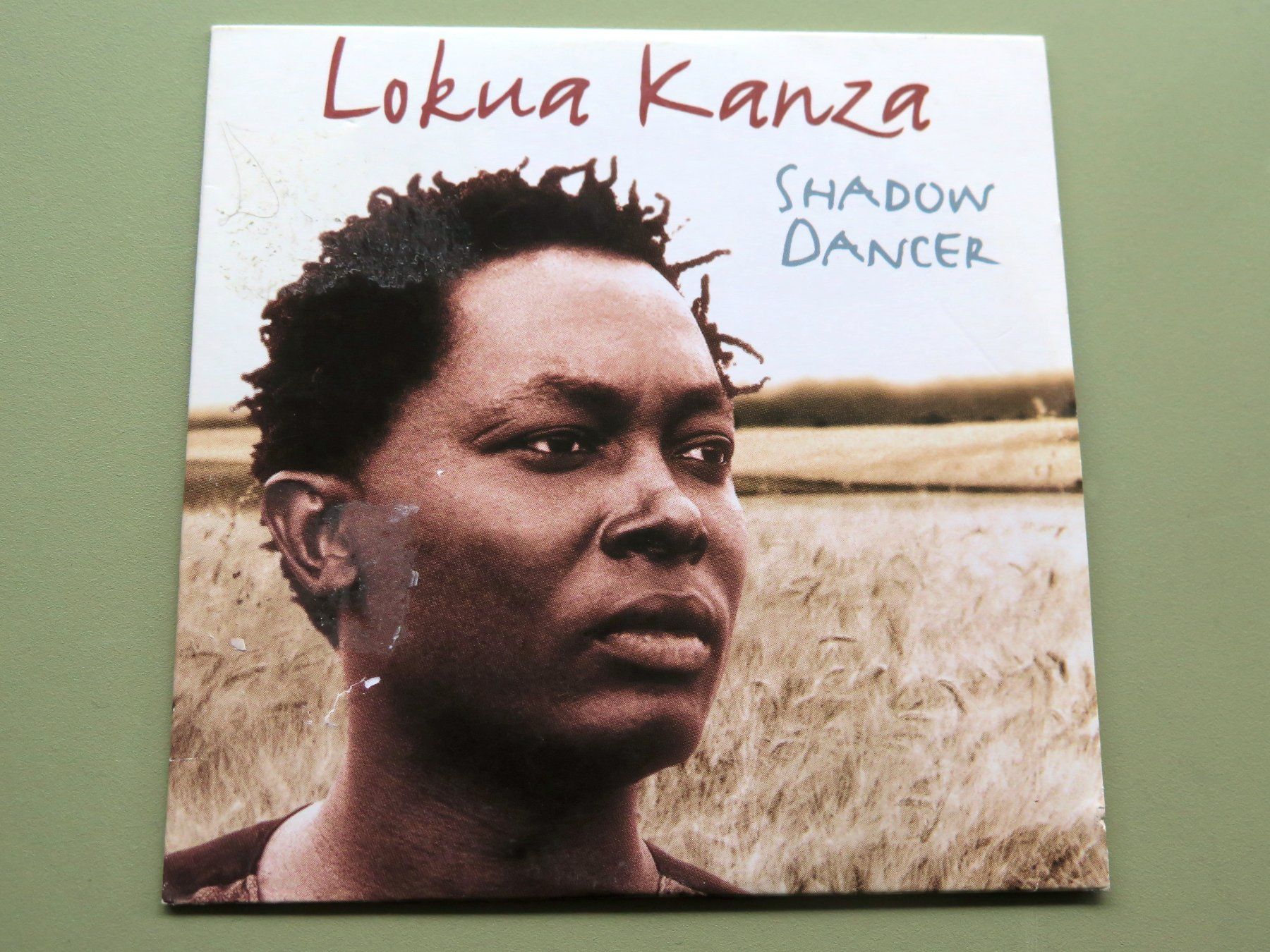 CD: CD-S LOKUA KANZA: Shadow dancer, 1995, 2 tracks – Usato da Bern venduto da Balzamico