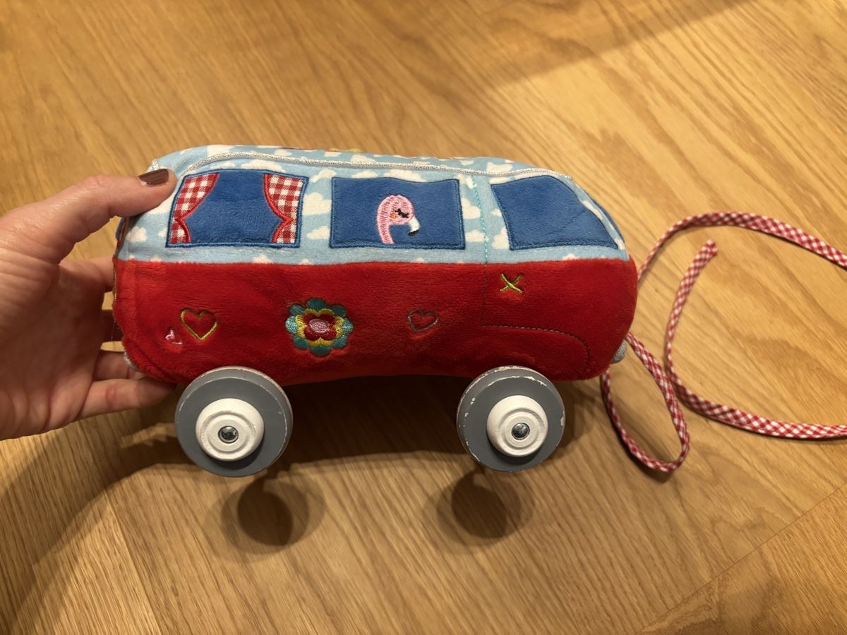 Giocattoli: VW-Bus zum Hinterherziehen – Usato da Adliswil venduto da M.Lau 3
