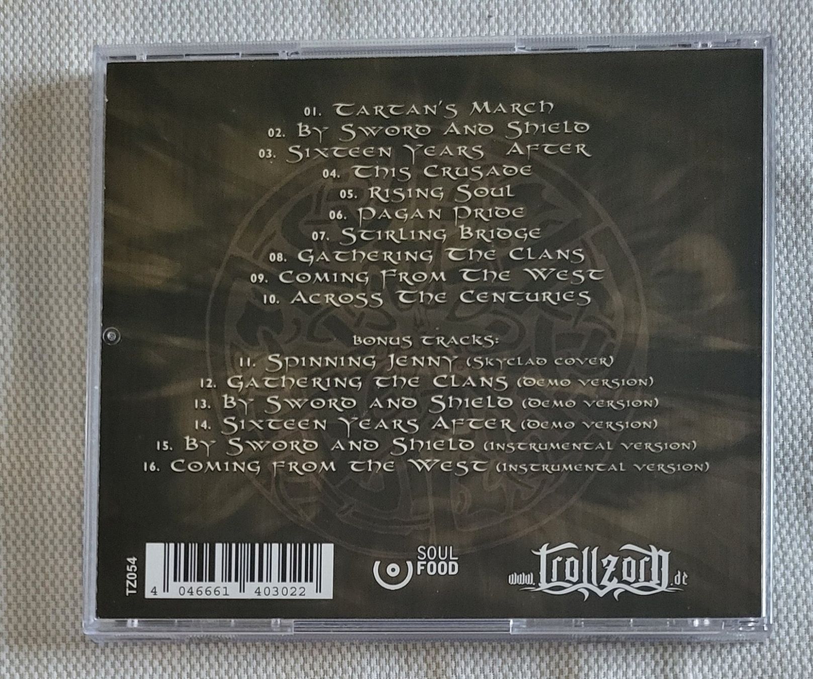 CD: Skiltron - The clans are united – Usato da Villars-sur-glane venduto da Epsilonhike 1