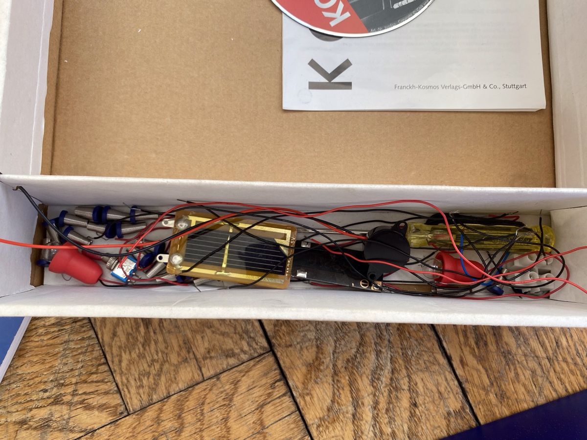 Kit di costruzioni: Elektroplus Experimentierkasten von Kosmos – Usato da Rorschach venduto da Fliegenflieger 2