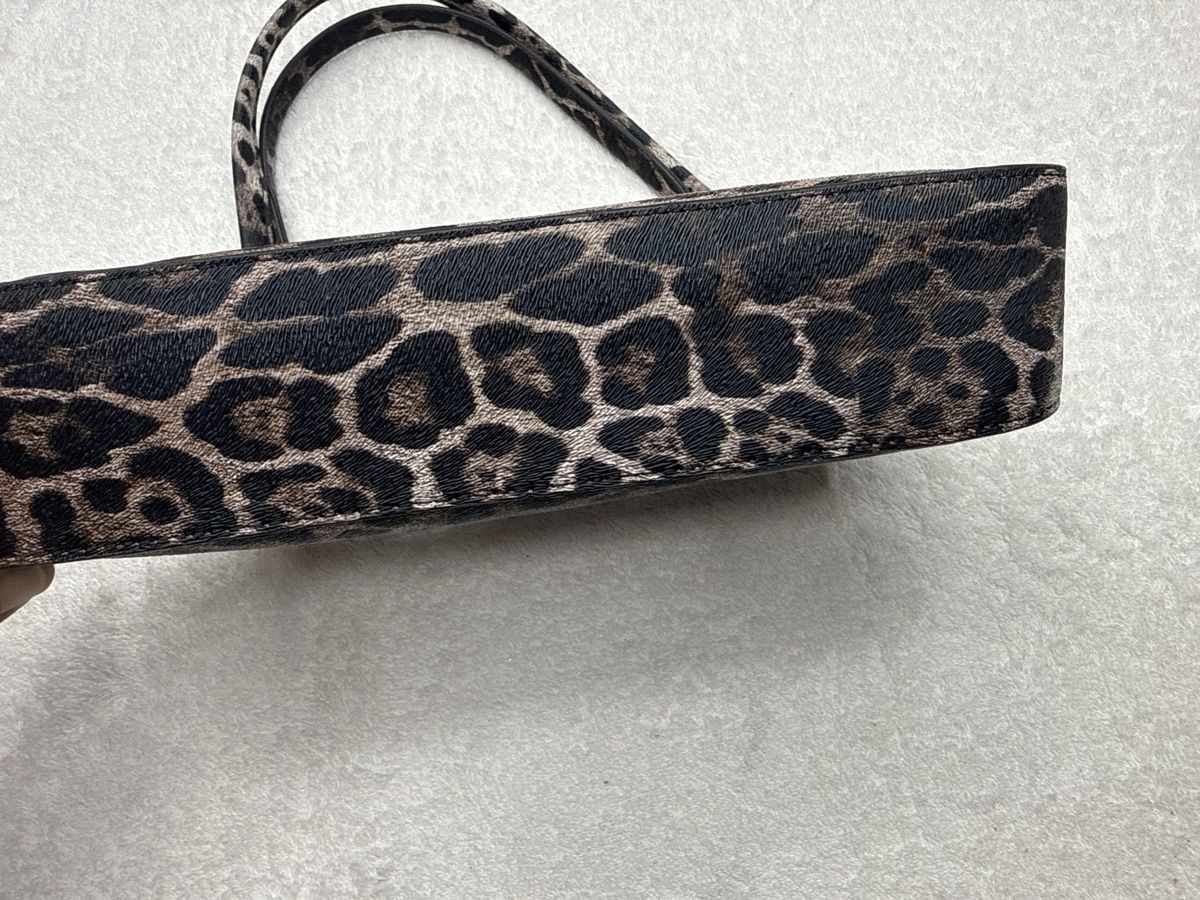 Borse da donna: Sac bandoulière imprimé léopard petit modèle – Nuovo e nell'imballaggio originale da Chenens venduto da anasantos90 6