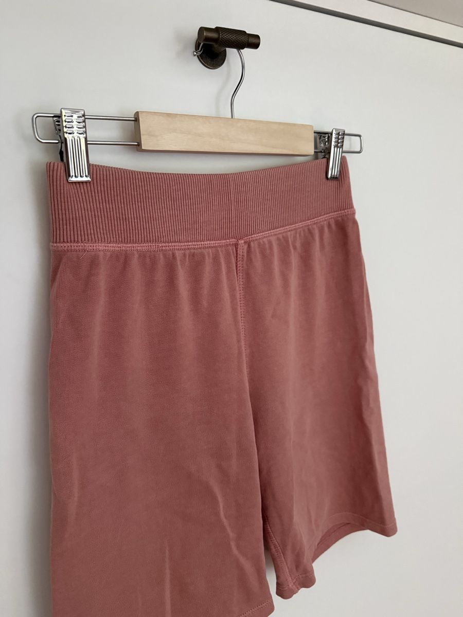 Leggings: American Vintage shorts NEW – Nuovo (secondo la descrizione) da Zürich venduto da eve_m2gr 1