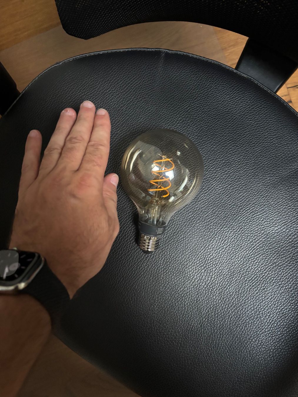 Philips Lampes: Philips Hue LED Birne E27 BT – D'occasion à Rheinfelden par Vasistha 1