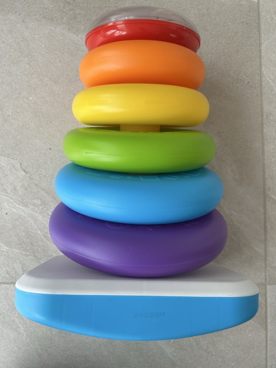 Fisher-Price Spielzeuge: Fisher-Price grosse Farbring Pyramide – Gebraucht aus Wila von mic_xg2f 1