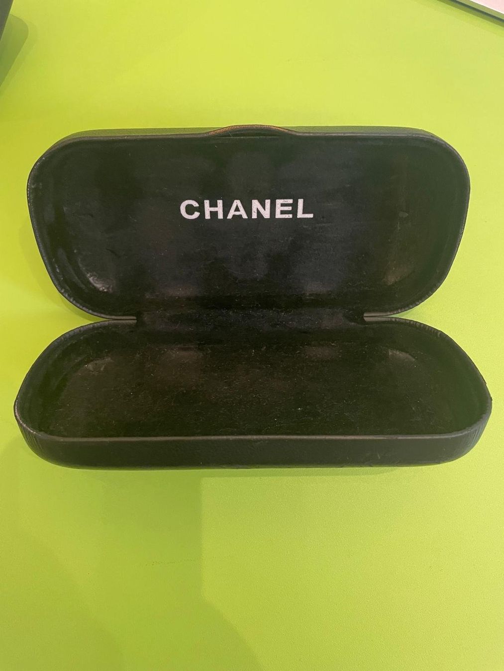 Chanel Altro in  Abbigliamento & Accessori: Chanel Brillenetui Schwarz – Usato da Meilen venduto da sho_vct5 1