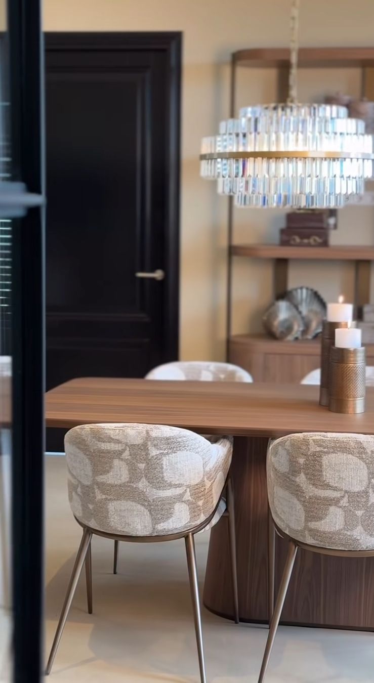 Tavoli: RICHMOND INTERIORS** Counter table Baldwin spicebrown – Nuovo e nell'imballaggio originale da Ruswil venduto da Miami-2026