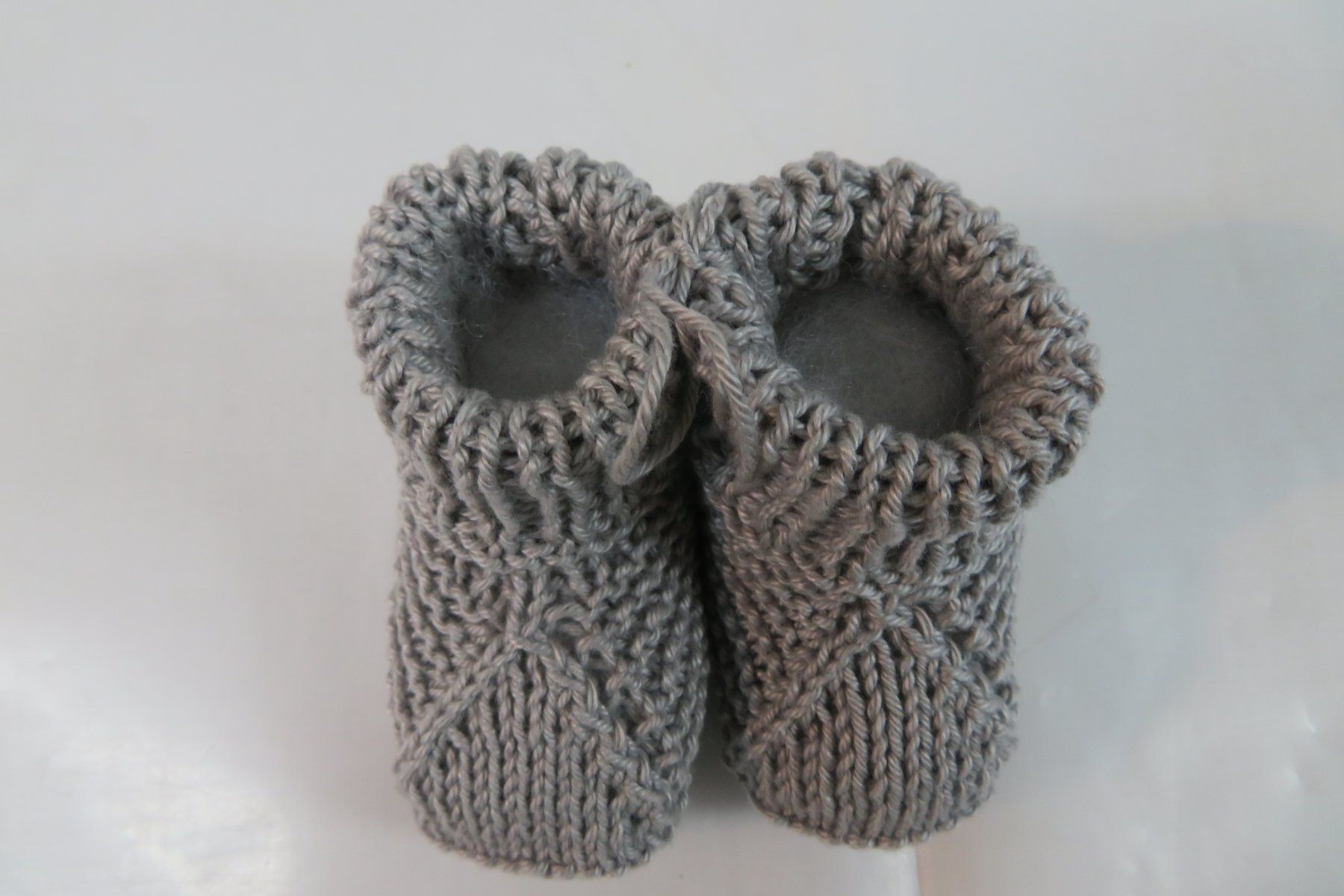 Calze per bambini: Babysöckli – Nuovo (secondo la descrizione) da Roggwil BE venduto da Hoire