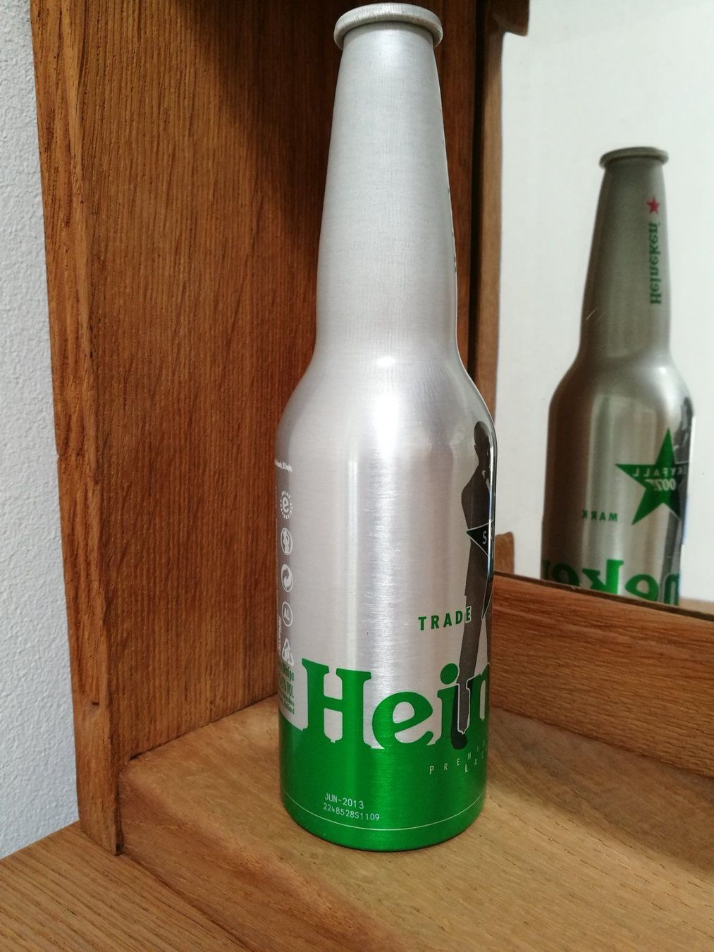 Bicchieri, Caraffe & Bottiglie: Heineken - James Bond 007 - SKYFALL – Nuovo (secondo la descrizione) da Termen venduto da rowi13 1