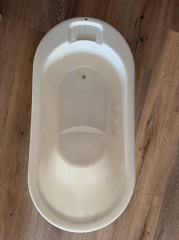 Badespass: Babybadewanne – Gebraucht aus Wettingen von m_b_mwg9 1