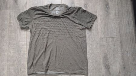 T-shirt quechua decathlon pour rando vert taille L