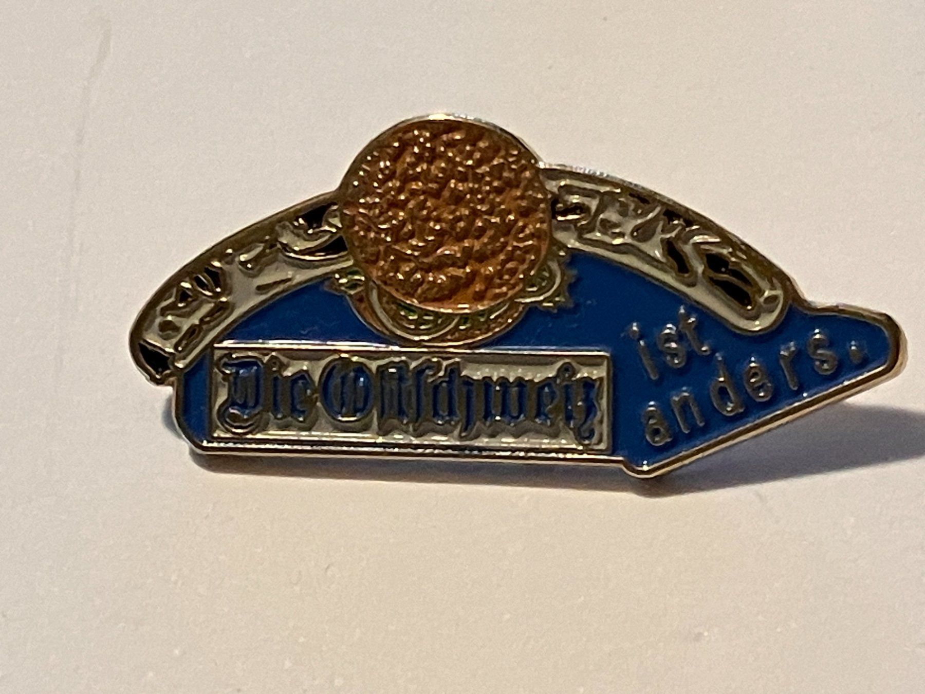 Placchette & Badge: 1 Pin Die Ostschweiz – Usato da Basel venduto da djwwpp