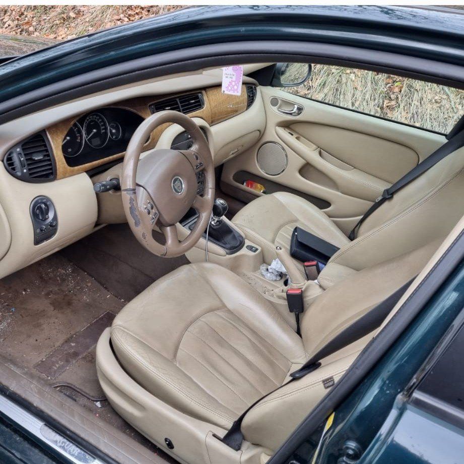 Jaguar Automobili: Jaguar X-Type 2.0 diesel tip top – Usato da Dorenaz venduto da del_f9hb 7
