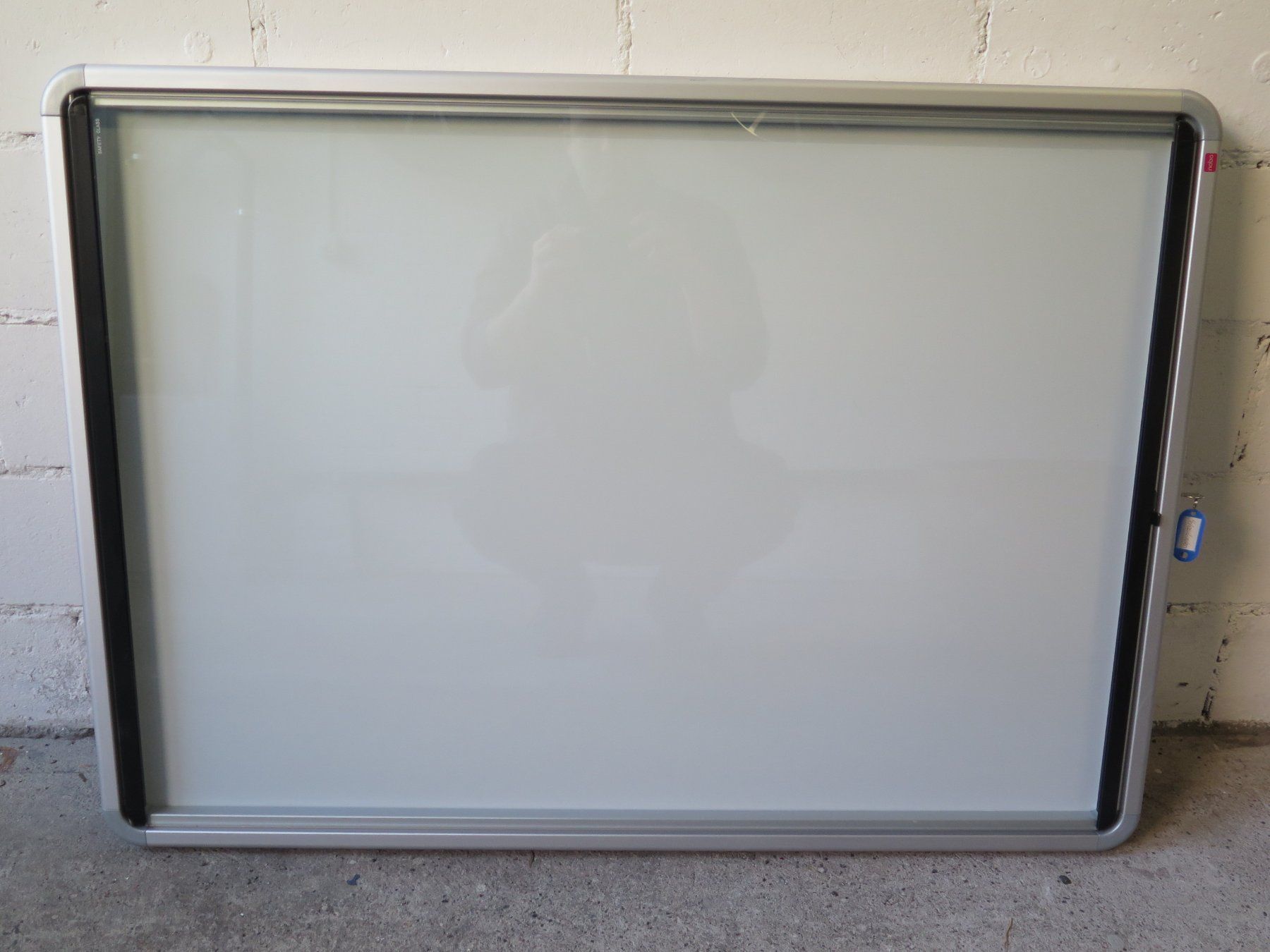 Lavagne: Whiteboard / Werbevitrine / Präsentationsvitrine 975 x 695mm – Usato da Basel venduto da Deko1 2