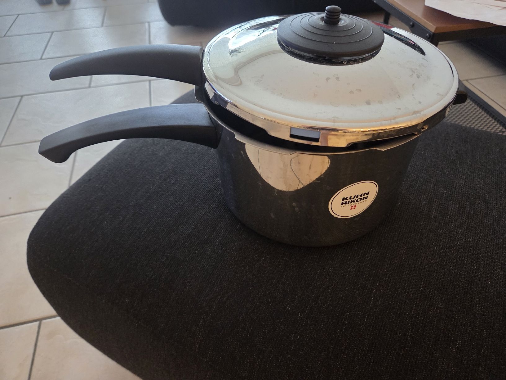 Kuhn Casseroles:  Kuhn Rikon Dampfkochtopf – D'occasion à Selzach par fam.pauli