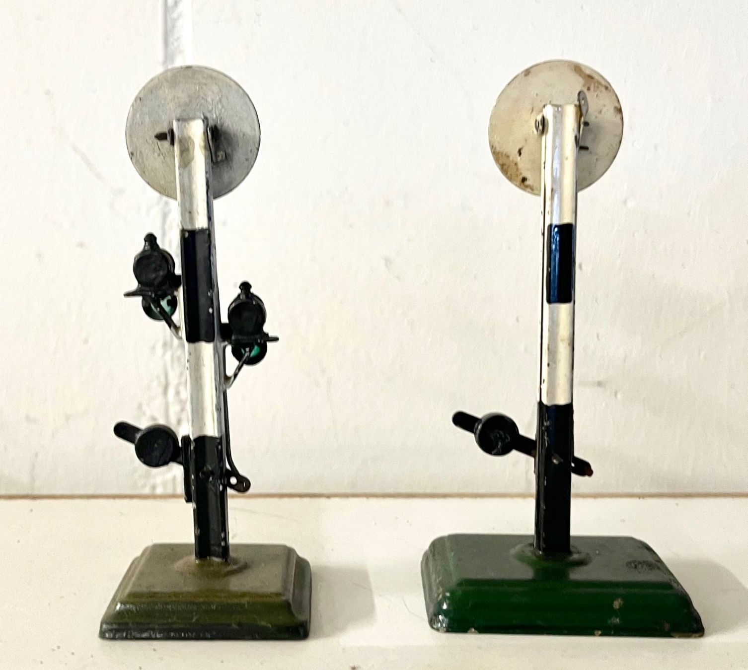 Märklin Modelleisenbahnen: 2 Märklin Vorsignal Spur 0 – Gebraucht aus Bleiken von hbw45 1