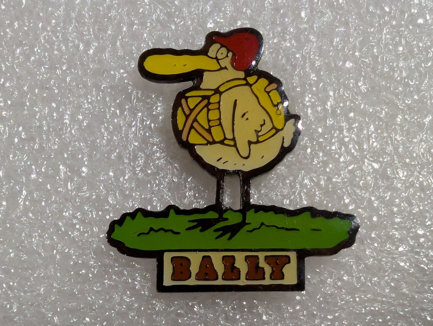 Plaketten & Abzeichen: Ansteckpin 265: Bally – Gebraucht aus Oppligen von Pin-Fall-Shop