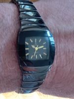 Elegant UNISEX Quartz Watch - Black Dial, Gold Accents