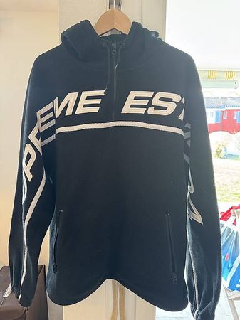 Supreme Sweater Quarter zip