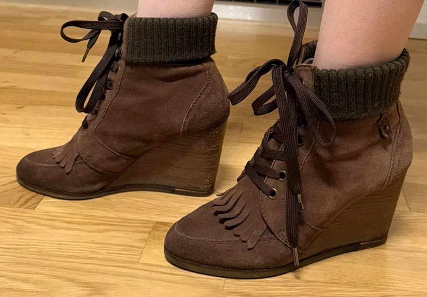 Pepe Jeans Scarpe da donna: Braune Wildleder-Stiefeletten mit Keilabsatz, Grösse 38 – Usato da Schlieren venduto da Alexander2010