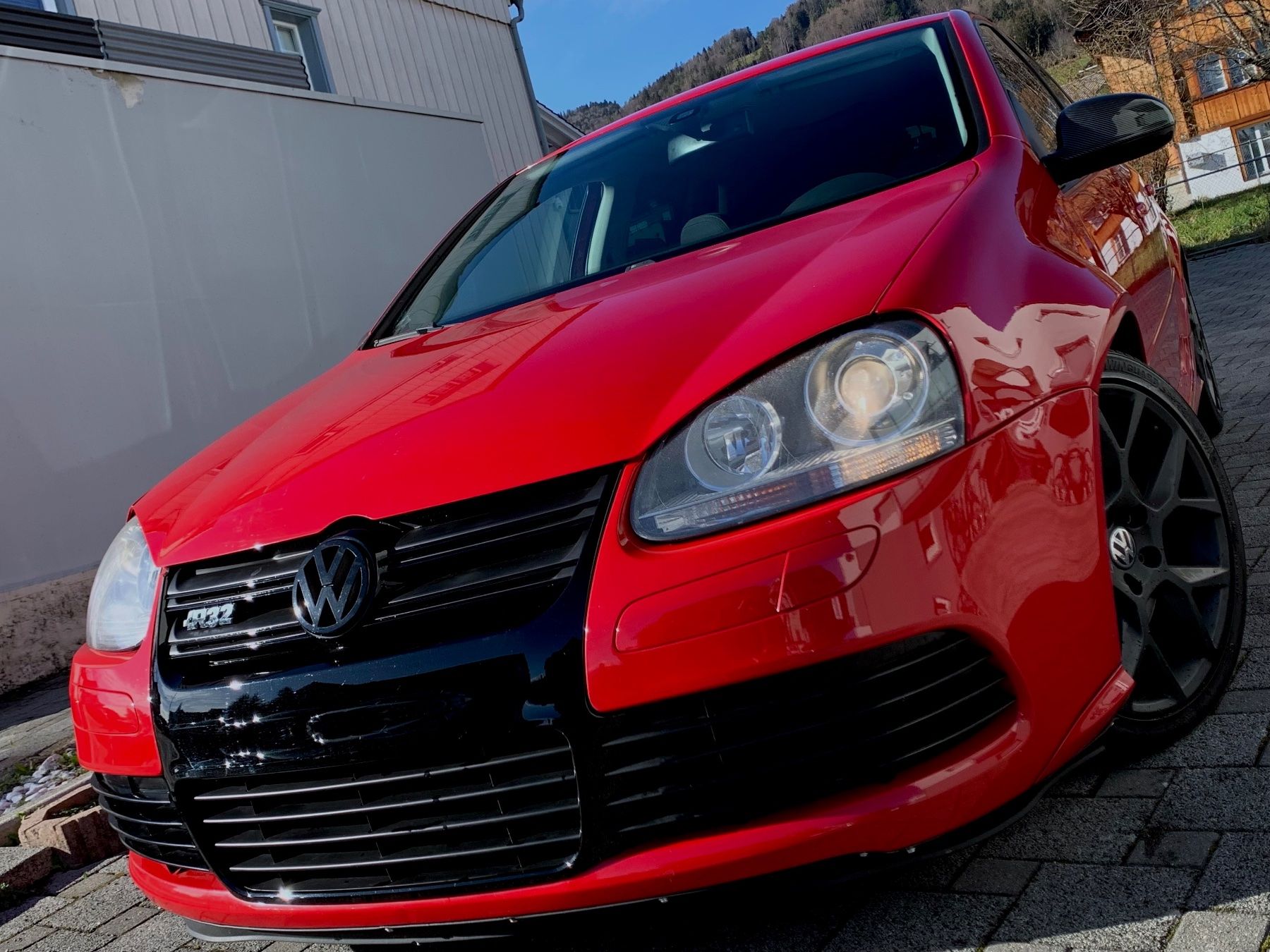 VW Automobili: VW Golf 5 R32 DSG – Usato da Rebstein venduto da Cache 1