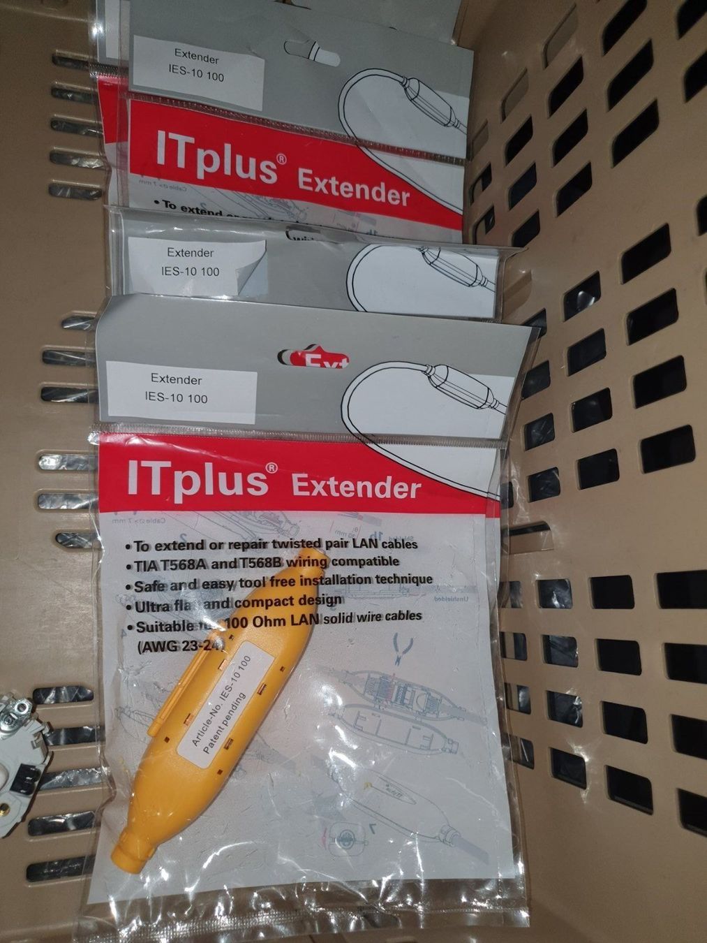 Unità & Adattatore: Verbindungsbox ITplus Kat.6 Extender IES-10 100 – Nuovo (secondo la descrizione) da Zürich venduto da eymen20 1