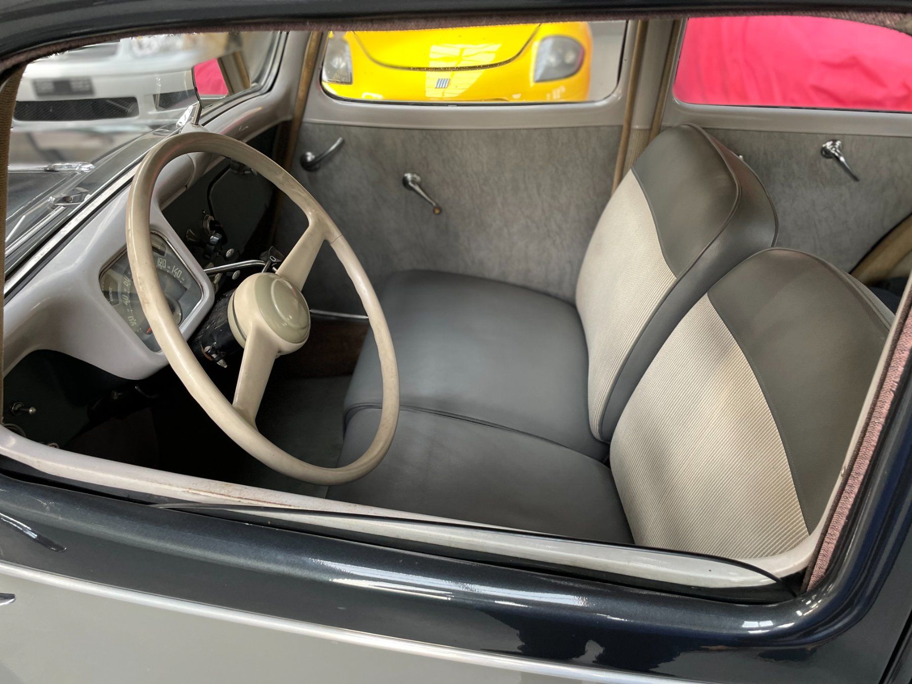 Citroën Automobili: Citroen Traction 11 – Usato da Suhr venduto da fincars 4