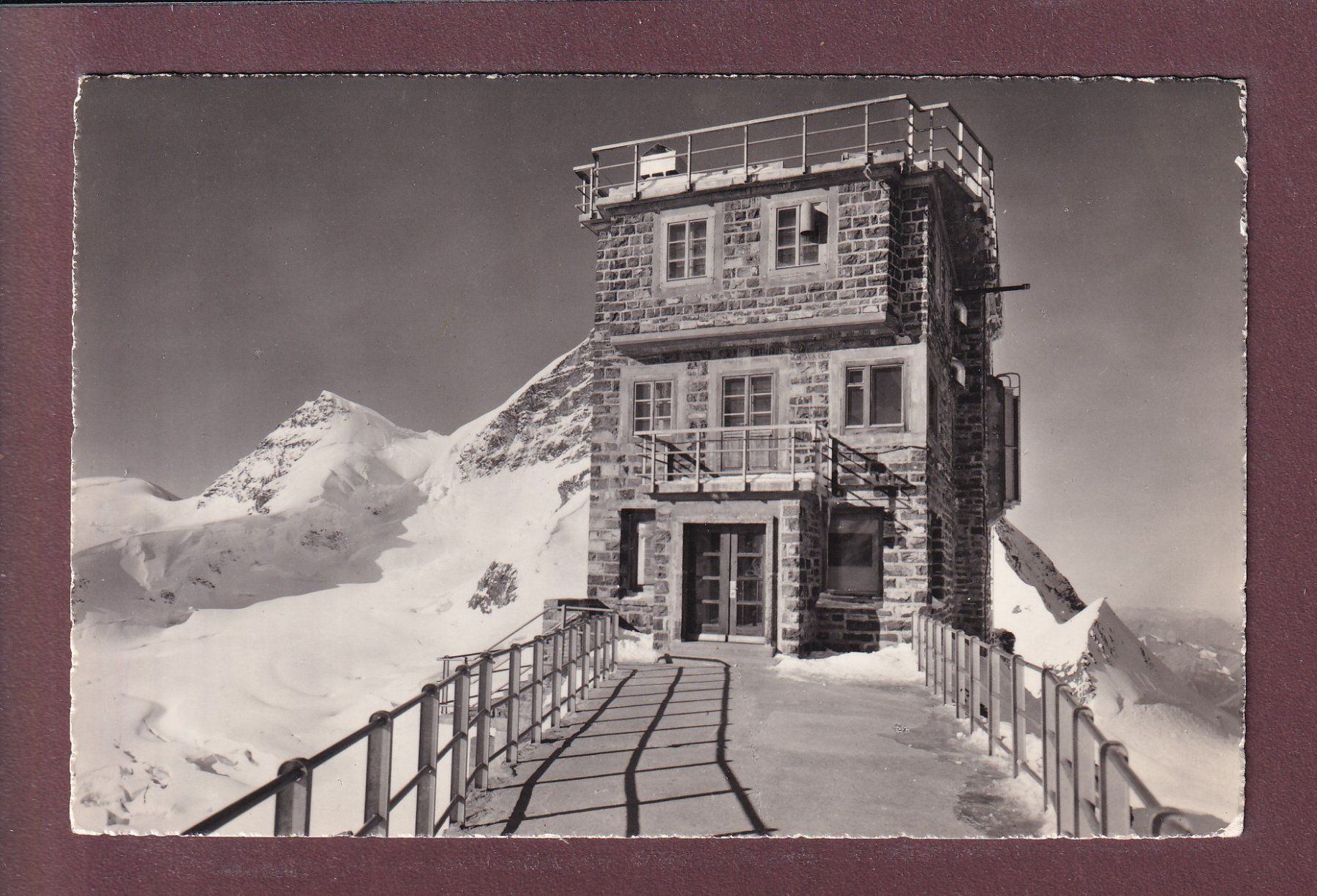 Ansichtskarten: Jungfraujoch - SPHINXGIPFEL - Observatorium – Gebraucht aus Pully von nicecards