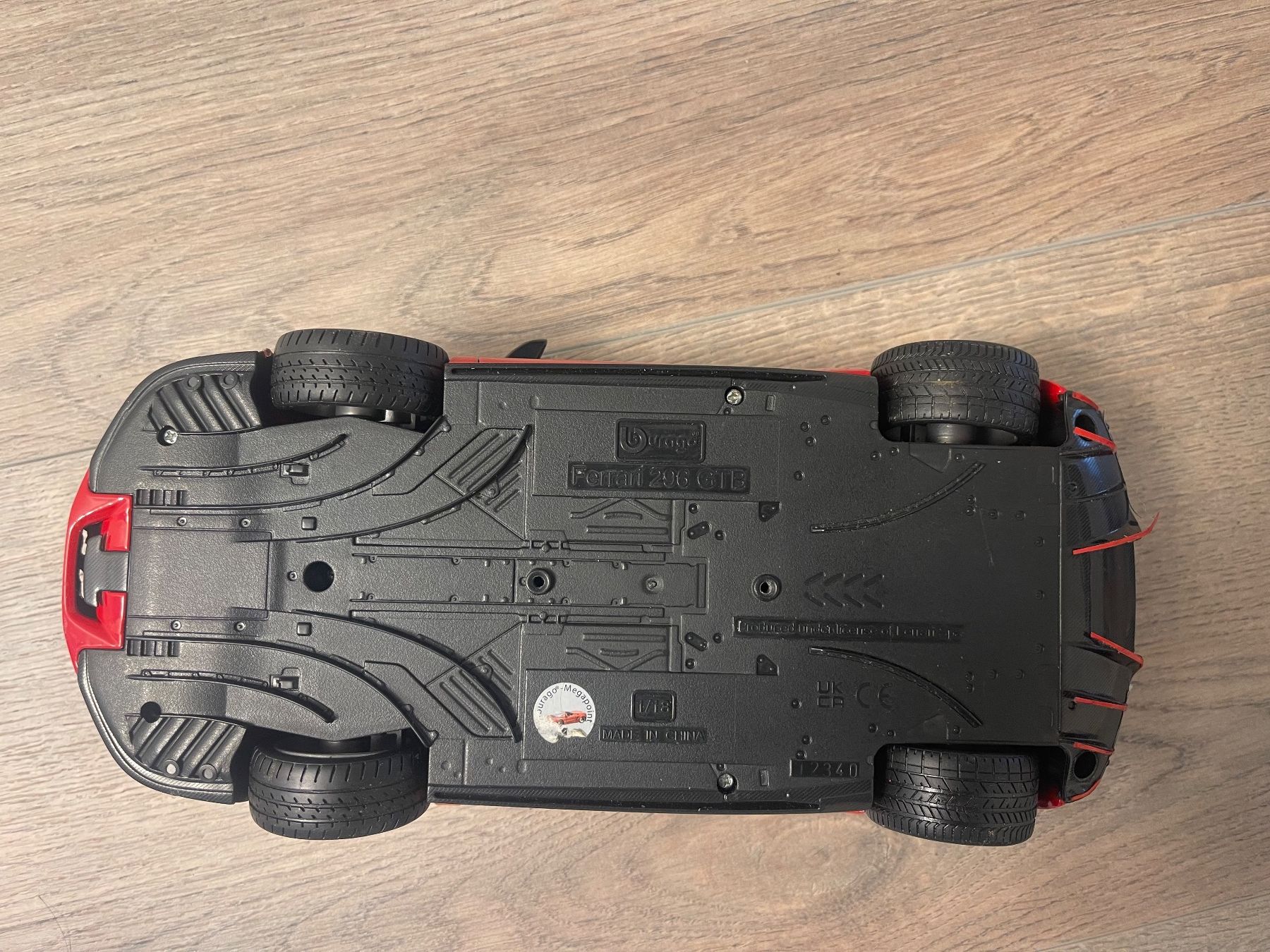 Bburago Modellini d'auto: Ferrari 296 GTB, 1/18 – Usato da Basel venduto da mariablanka 2