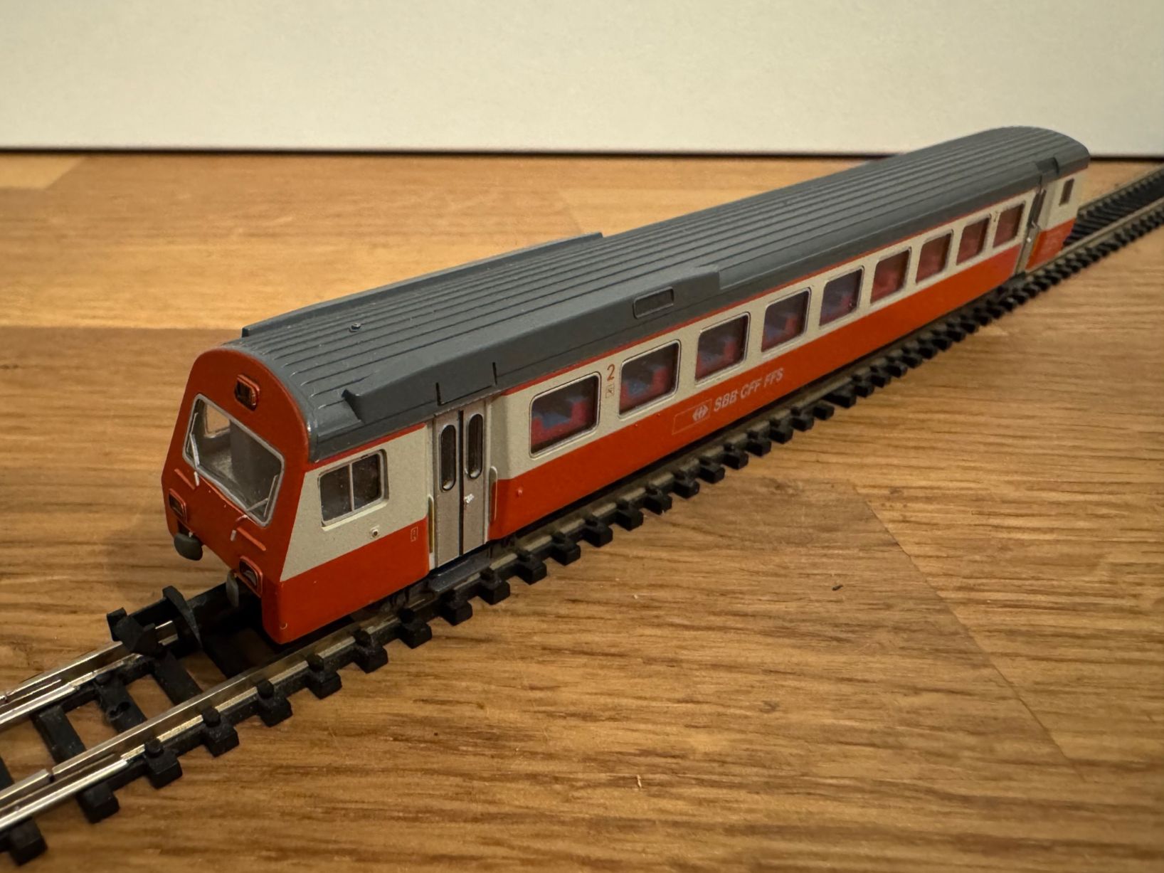 Trix Modelleisenbahnen: Minitrix SBB Schlusswagen Swiss Express – Neu (gemäss Beschreibung) aus Schlierbach von Look8 2