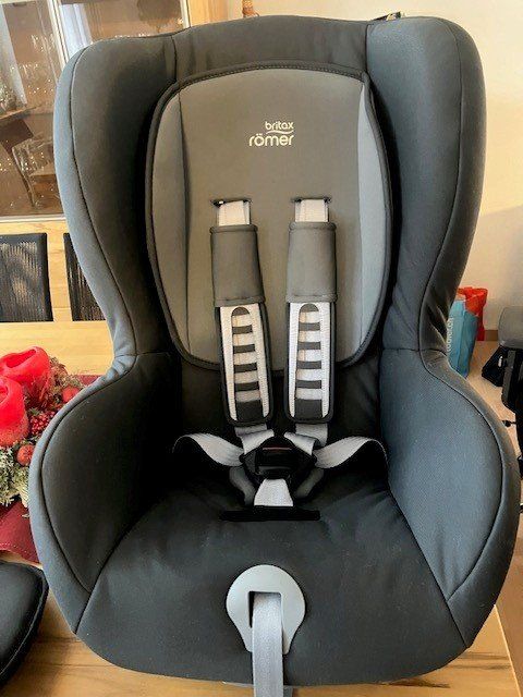 Britax Römer Seggiolini per auto: Kinder Autositz Britax Römer DUO PLUS mit Isofix – Usato da Zürich venduto da rst_ZH