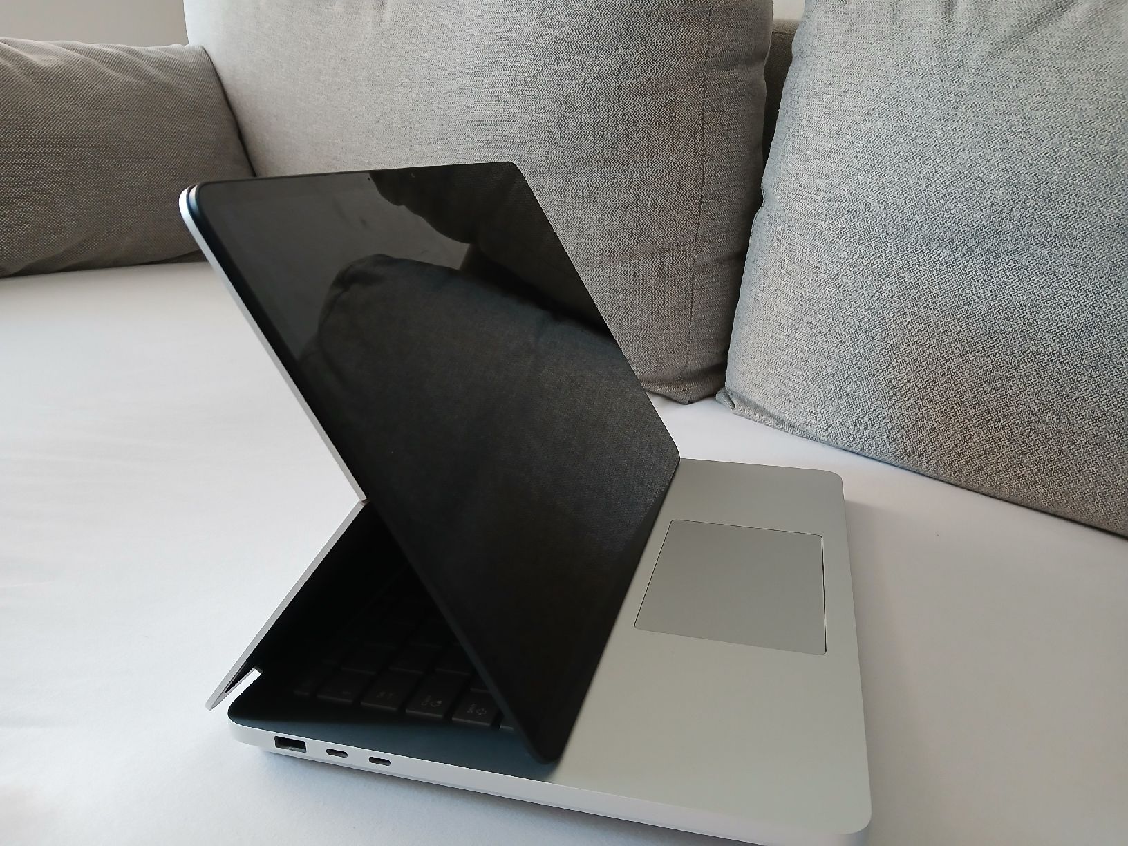 Microsoft Notebooks: Microsoft Surface Laptop – Gebraucht aus Münchenstein von Ale_17 1