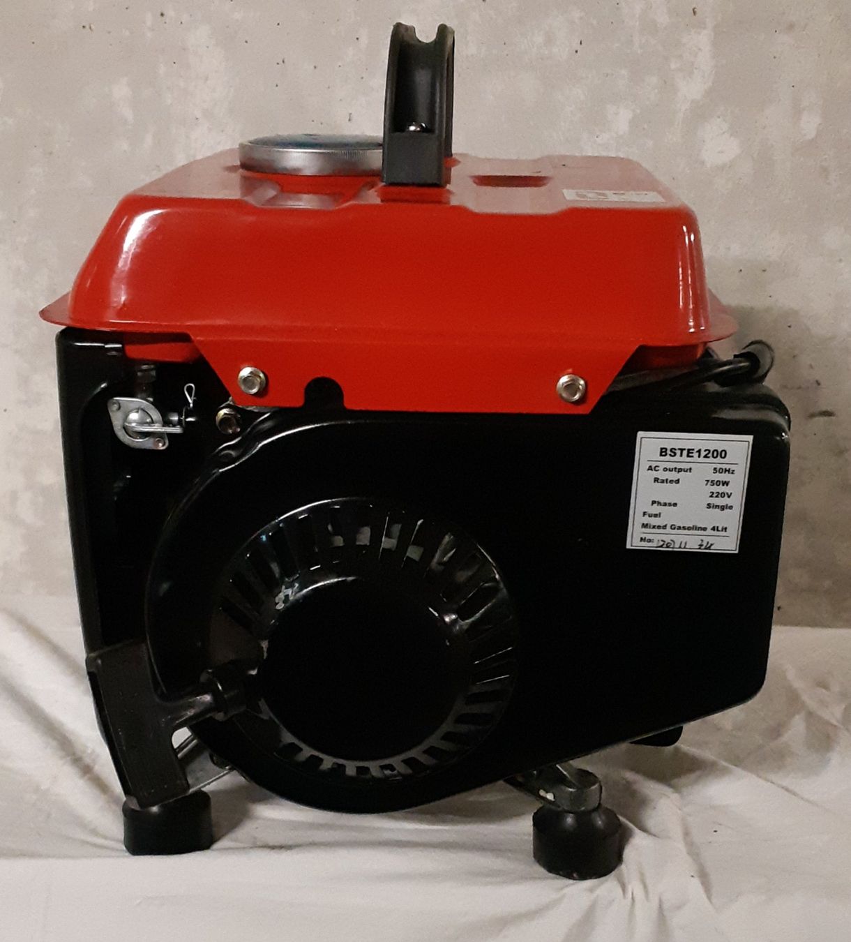 Generatori di corrente: Strom Generator – Difettoso da Muri b. Bern venduto da Bernik 2