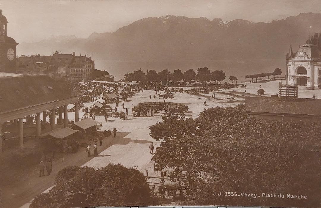 Cartoline postali: VEVEY - Place du Marché – Usato da Delémont venduto da Domdom1