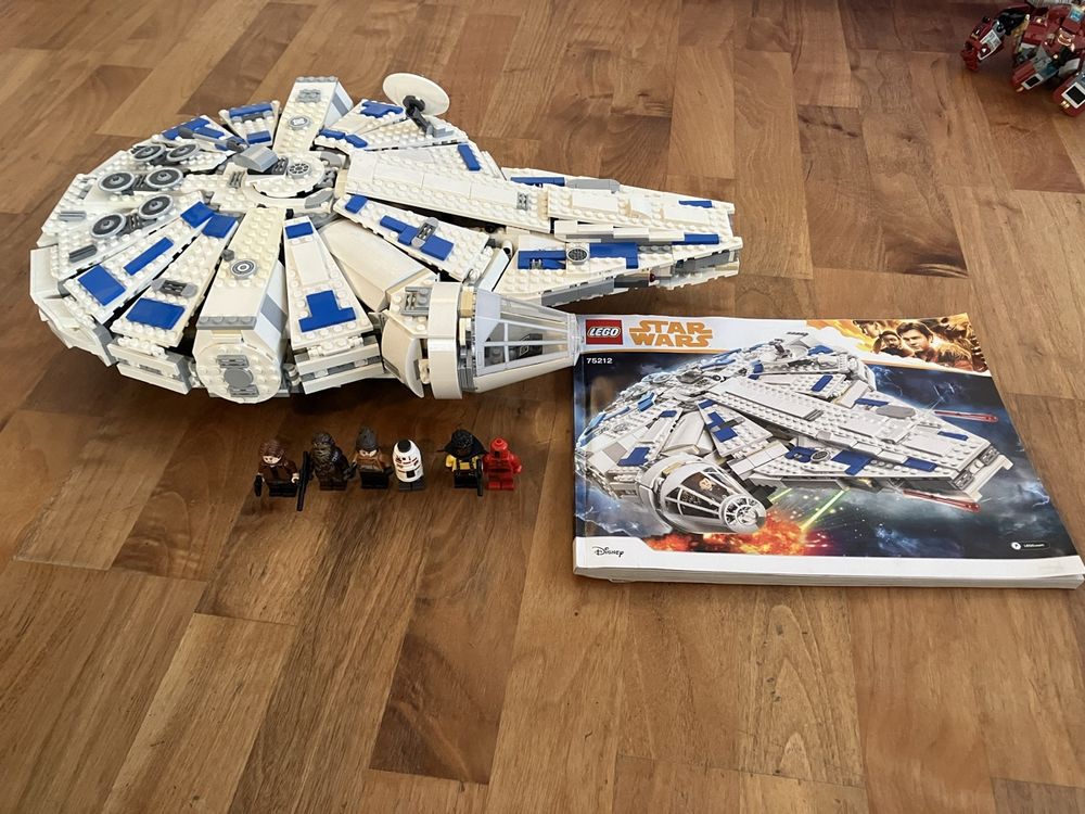 LEGO Star Wars 75212 Kessel Run Millennium Falcon 1