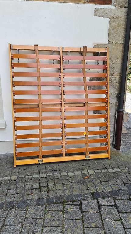 Sommiers: Lattenrost und Doppelmatratze – D'occasion à Hugelshofen par mattverkauf