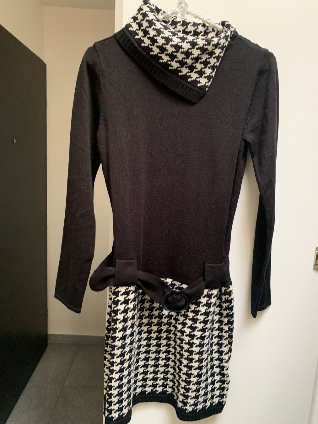 Kleider: Kleid Grösse 36 – Gebraucht aus Laax GR von wil_66wq