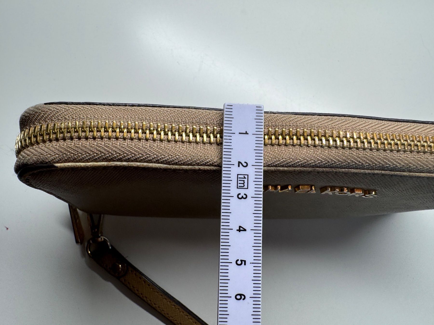 Michael Kors Portamonete: Geldbörse von Micheal Kors – Usato da Grosswangen venduto da shoes.bags.and.co 4