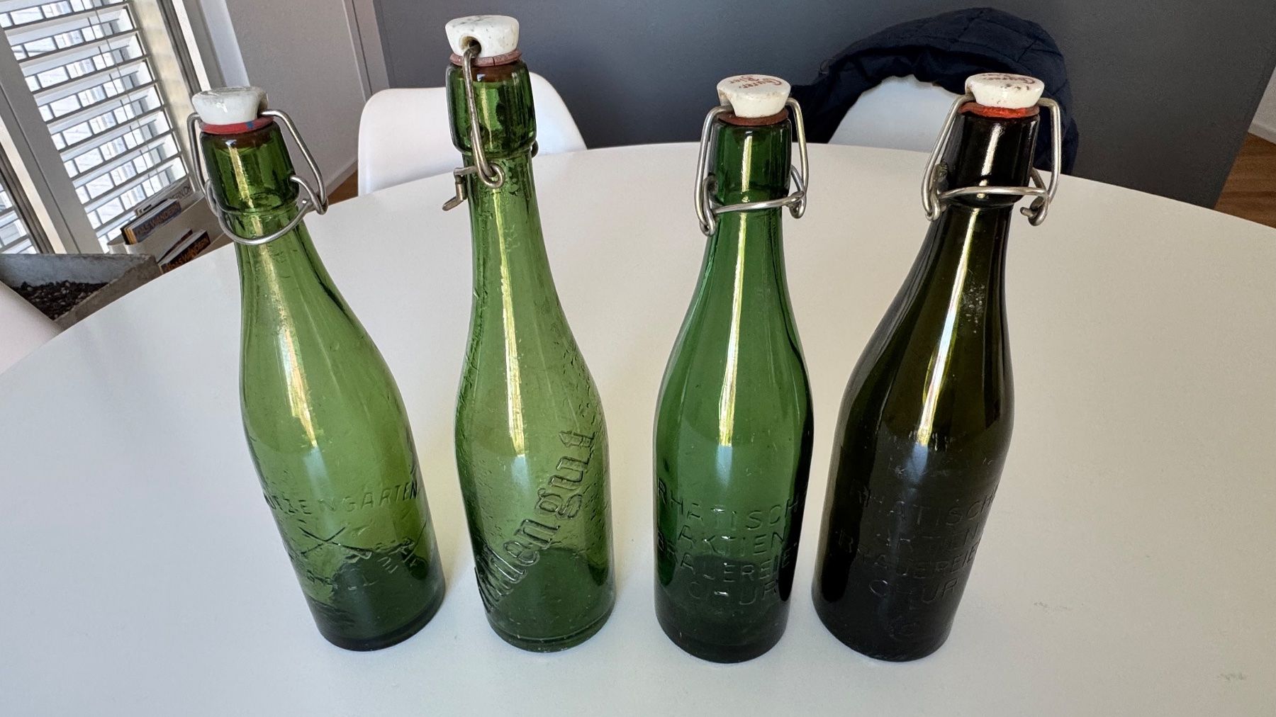 Bottiglie: ANTIKE BIERFLASCHEN – Usato da Stein AR venduto da galerie52