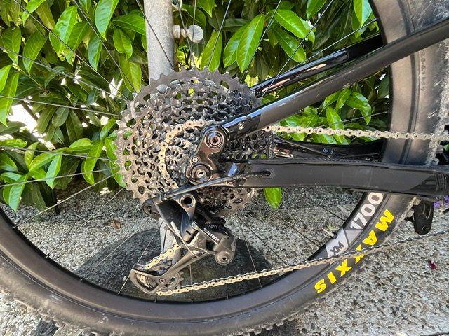 Merida Velos: Vente VTT Merida one-sixty 6000 shiny black – Gebraucht aus Chêne-Bougeries von mbu_r2k8 1